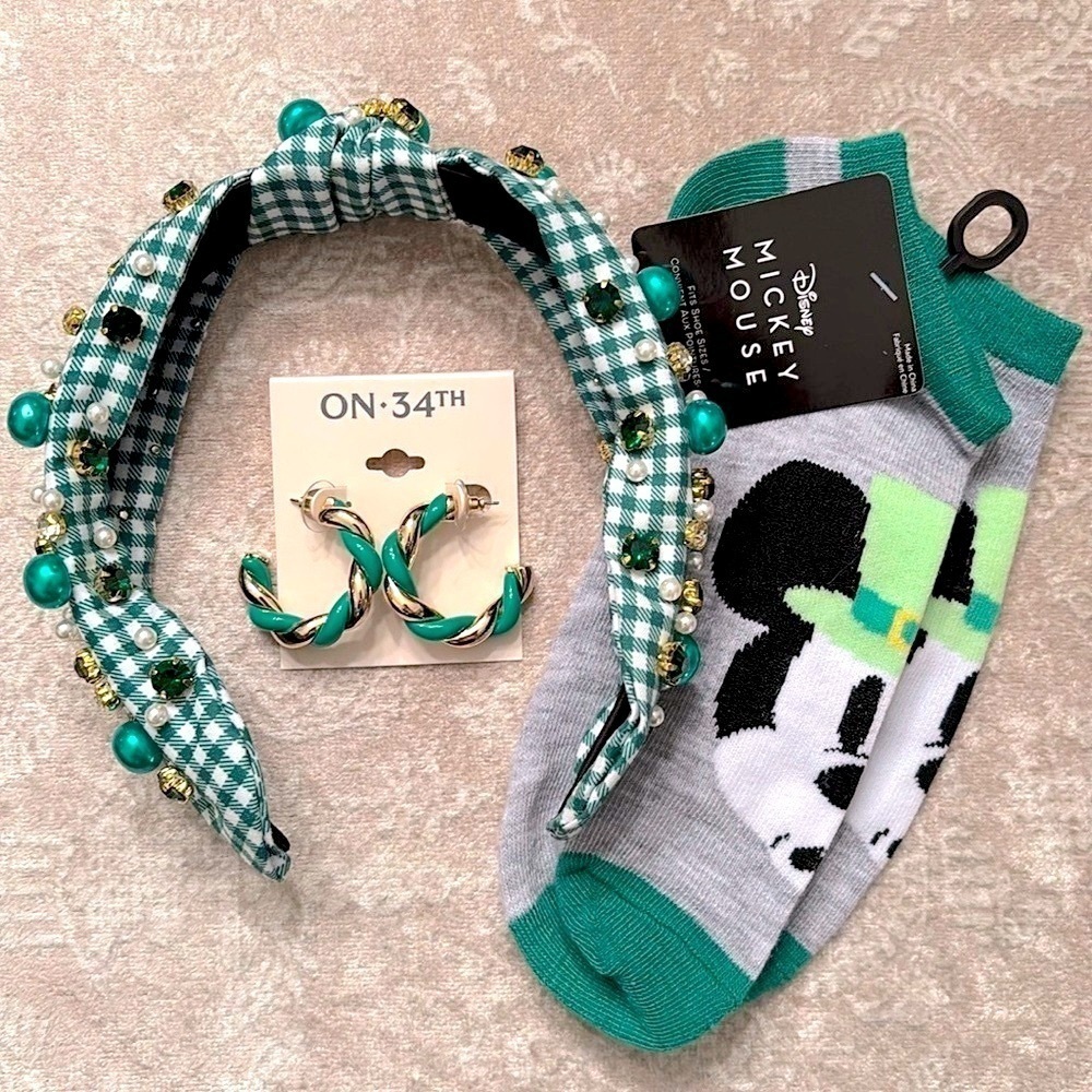 Brand New St. Patrick Day Set Green Beaded Gingham Headband Disney Socks Hoops